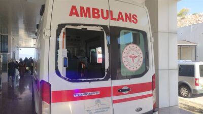 İbretlik olay! Camını kırdığı ambulansla hastaneye kaldırıldı