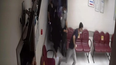 Tedaviyi beğenmeyen hasta diş hekimine saldırdı!