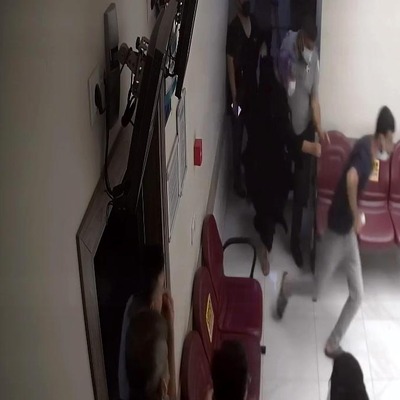 Tedaviyi beğenmeyen hasta diş hekimine saldırdı!