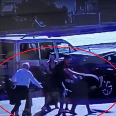 Bıçaklı maganda, yol verme kavgasında polise saldırdı