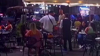 Hırsız sahte olduğunu anladığı saati sahibine verdi