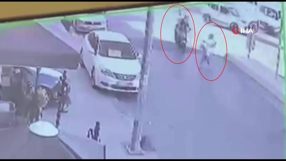 Vicdansız sürücü, arkasına bile bakmadı!