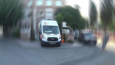 Genç kadını takip edip sırtından 3 kez bıçakladı!