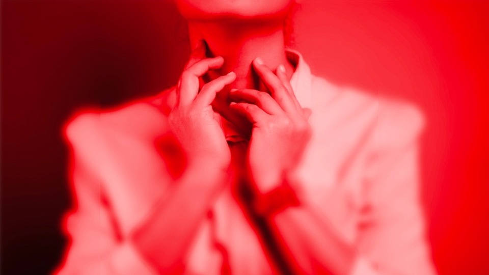 BA.4 ve BA.5 alt varyantlarının sonucu! Boğazınız mı ağrıyor? Dikkat!