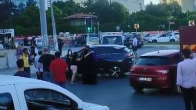 1'i ağır 2 kişi yaralı! Trafikte dehşet!