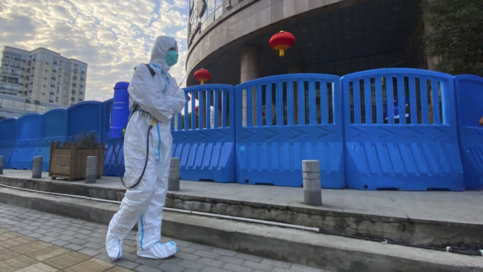 Çin'de Wuhan kentinde bir ilçe karantinada