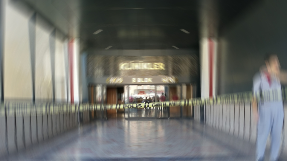 Dehşet! Hastane içinde silahlar patladı