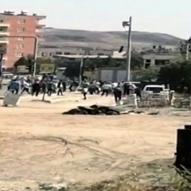 Mardin'de taşlı sopalı kavga: 1'i polis 6 yaralı