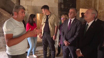 Kılıçdaroğlu, Doğubayazıt'ta vatandaşlarla buluştu