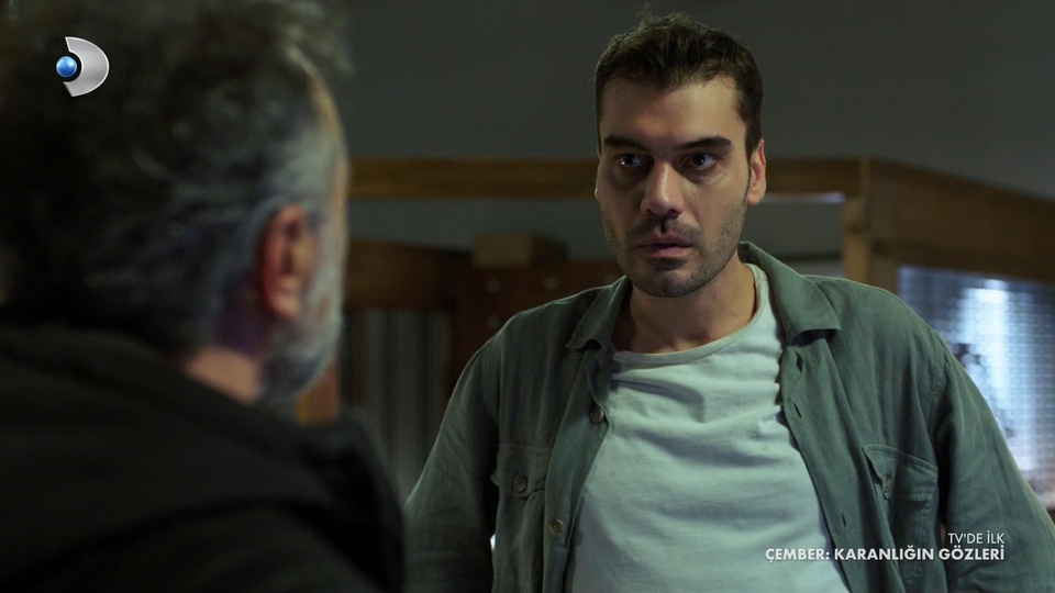 Çember: Karanlığın Gözleri Konusu Nedir?