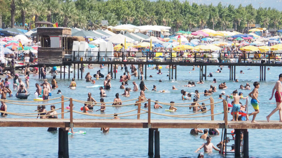 Meteoroloji'den yüksek sıcaklık ve kuvvetli rüzgar uyarısı