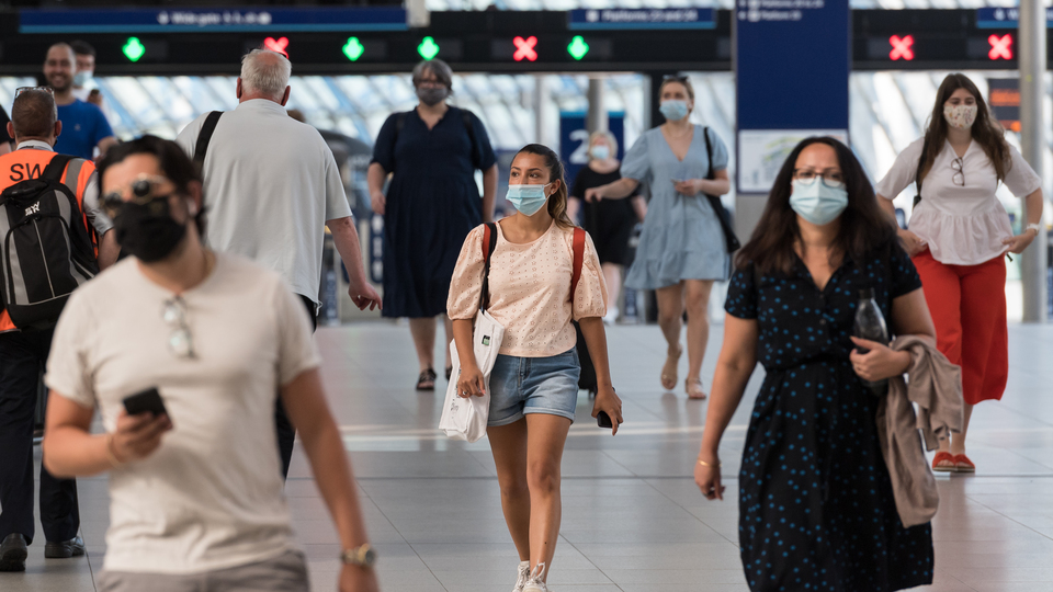 Bilim Kurulu Üyesi Özlü 'çok riskli' diyerek uyardı!