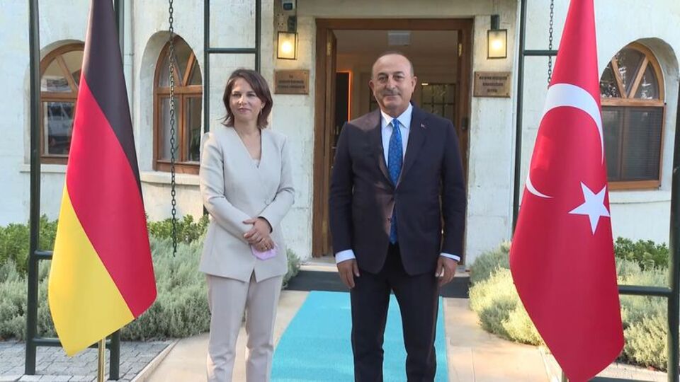 Çavuşoğlu'dan Alman mevkidaşına: Tarafsızlığınızı kaybettiniz