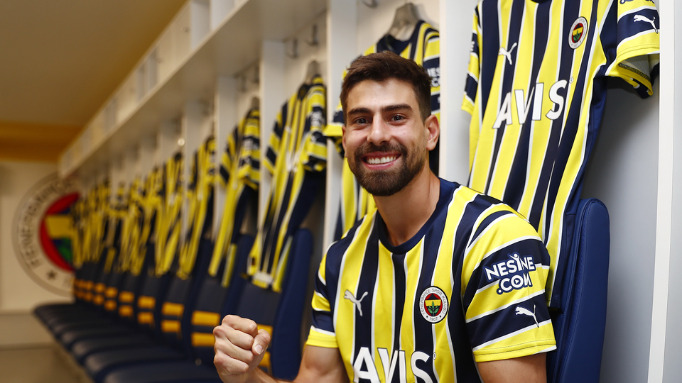 Fenerbahçe transferi resmen açıkladı