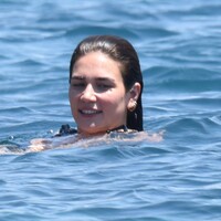 Buse Varol'un deniz keyfi