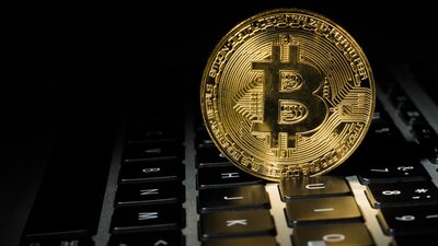 Bitcoin'e ABD-Çin freni