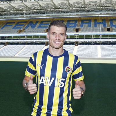 Fenerbahçe transferi açıkladı!