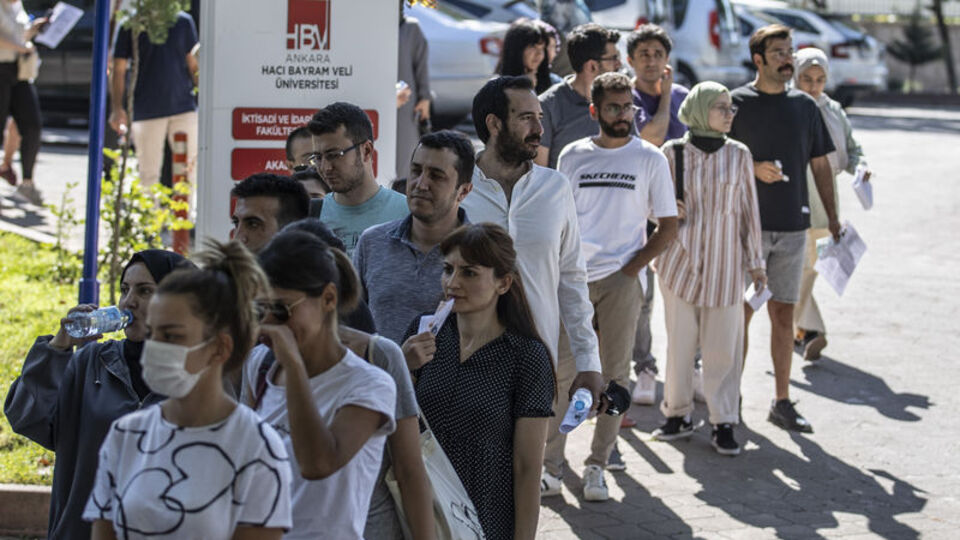 KPSS iddiaları hakkında siyasilerden mesajlar