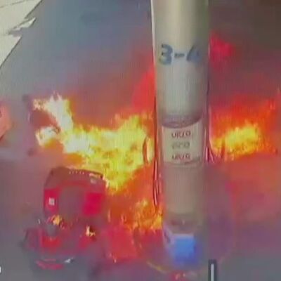 Yakıt alırken çakmağı ateşledi, araç alev topuna döndü! 2 yaralı