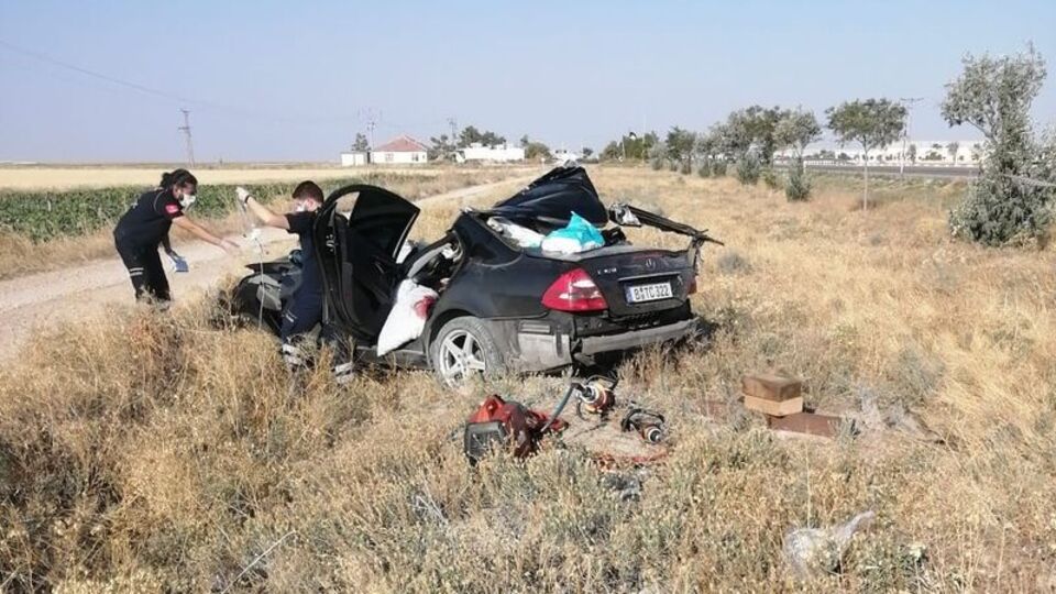 TIR U dönüşü yaptı! Bir aile yok oldu!