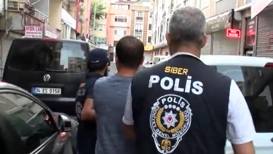 'Bahis' çetesine 8 ilde baskın! 1 milyarlık para trafiği