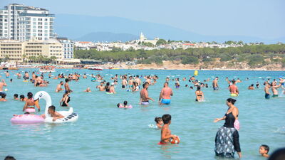 Karadeniz'de sağanak diğer bölgelerde sıcak