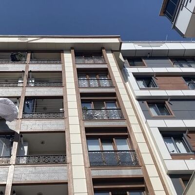 Kağıthane'de şüpheli ölüm! Kadın 3'üncü kattan düşerek hayatını kaybetti