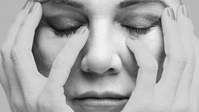 Birsen Tezer'den 'Kağıttan Kaptanlar'