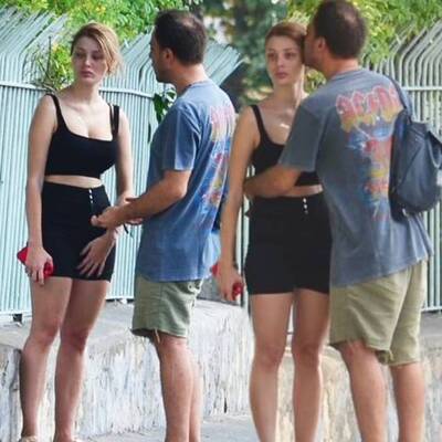 Önce kızdı sonra öpücüklere boğdu