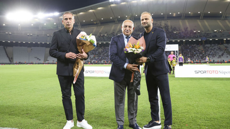 Büyükekşi'den açılış yorumu