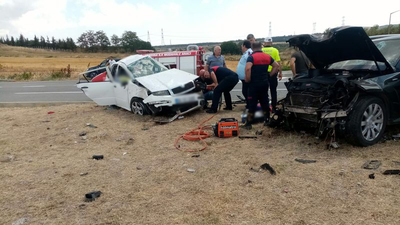 Kazada karı koca öldü, çocukları dahil 5 yaralı