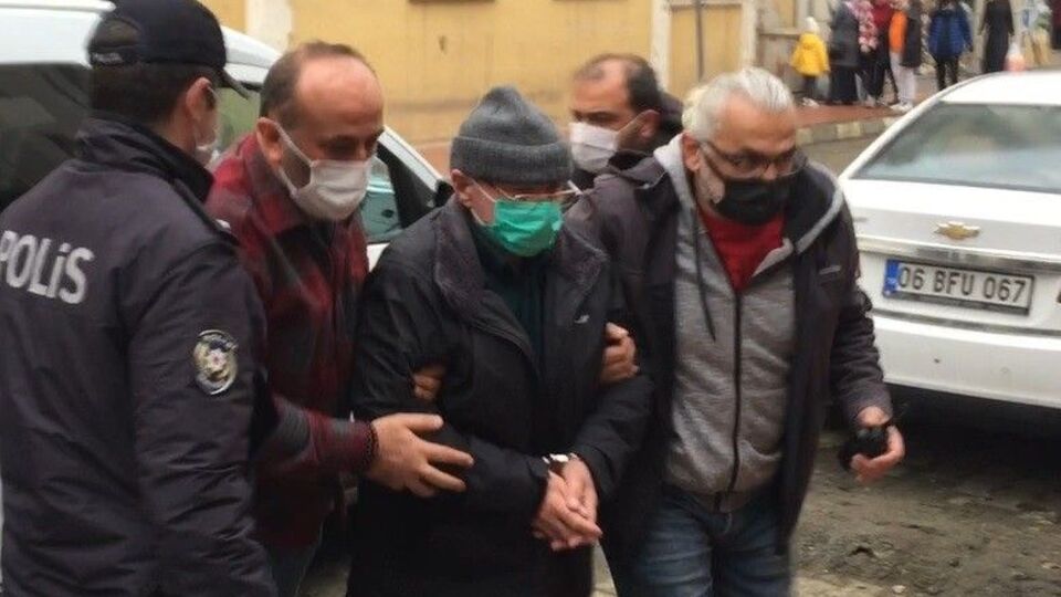 47 yıllık eşini öldürme nedeni: "Dedikodu!"