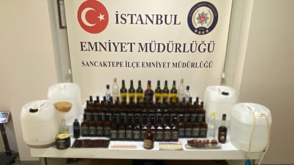 İstanbul'da sahte içki deposuna baskın!