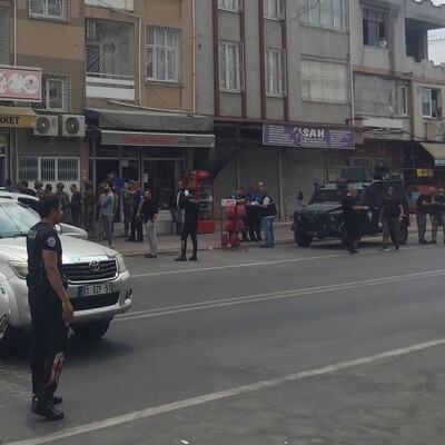 İki kayınbiraderini vurup, birinin eşini rehin aldı!