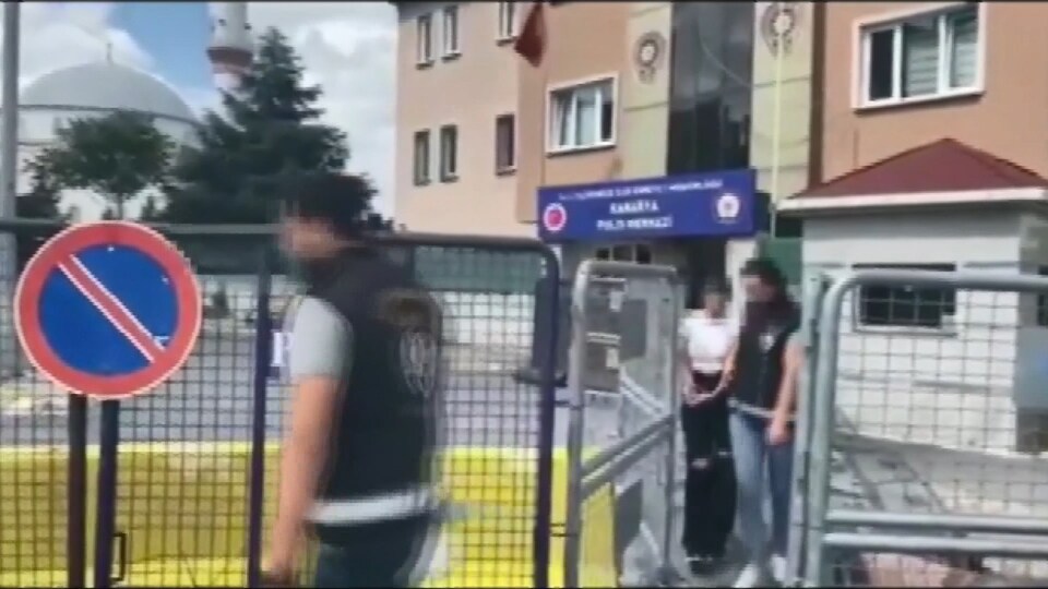 Çıkma teklifi edince üzerine Pitbull saldılar!