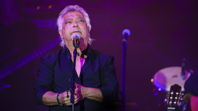 Yabancı sanatçıların Aspendos geçidi