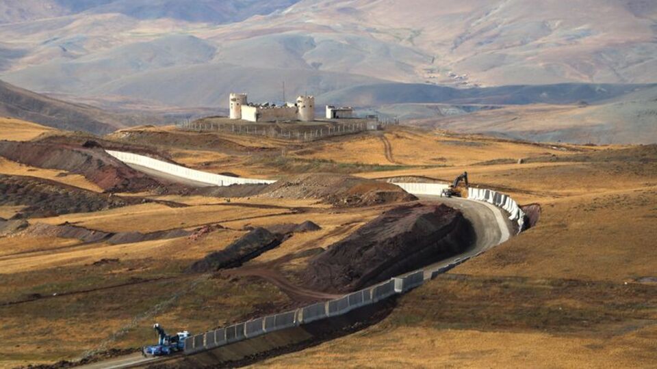 MSB: Sınırlardan yasa dışı geçmeye çalışan 192 kişi yakalandı