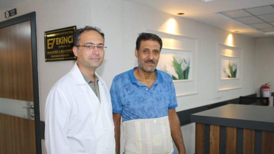 Karın ağrısıyla hastaneye gitti! Bağırsağında delik olduğunu öğrendi