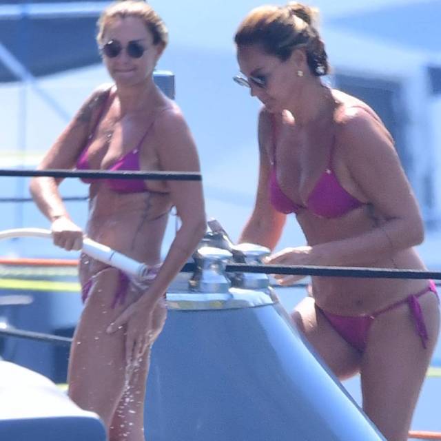 Marmaris'e demir attı