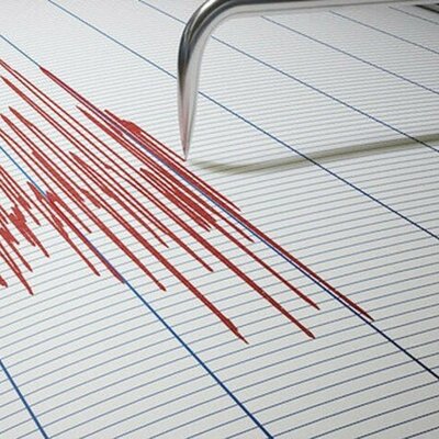 İzmir'de hissedilen deprem