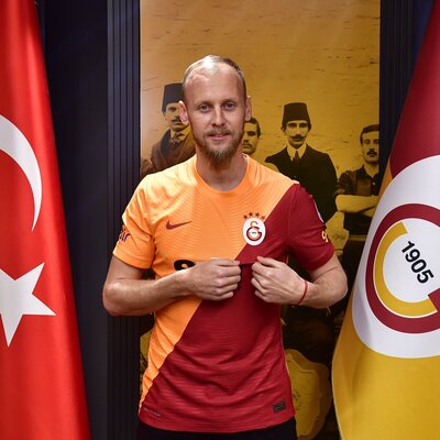 Semih Kaya futbolu bıraktı