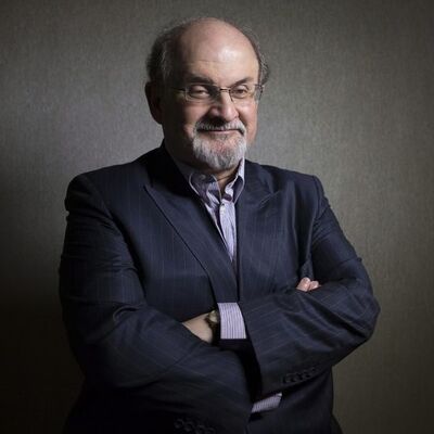 Salman Rüşdi'ye bıçaklı saldırı: Bir gözünü kaybedebilir