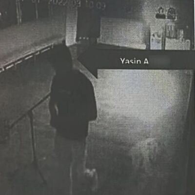 Önce öptü, sonra çaldı!