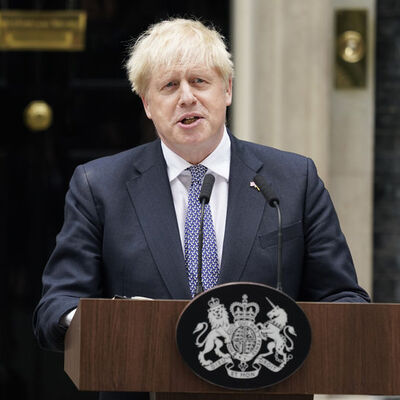 Boris Johnson gazeteciliğe mi dönüyor?