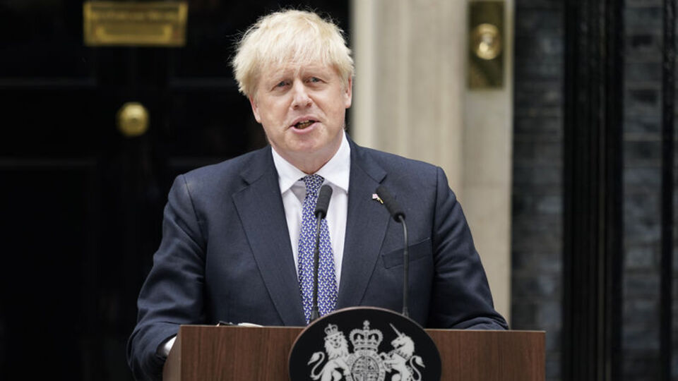 Boris Johnson gazeteciliğe mi dönüyor?