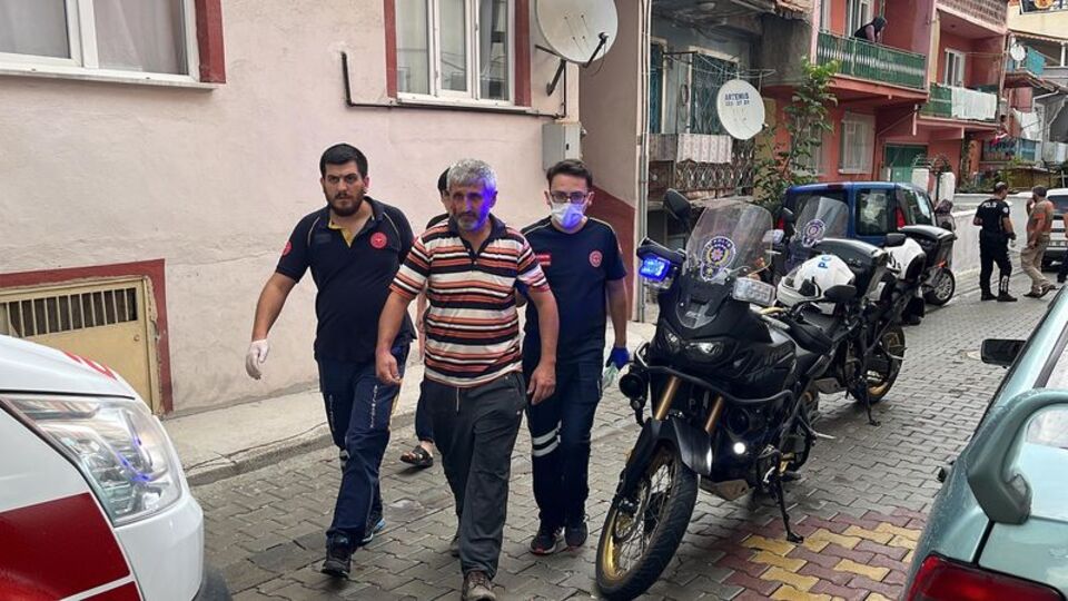 Evinin önüne park etti diye silahla vurdu