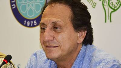 "İnsan, babası ölünce büyürmüş!"