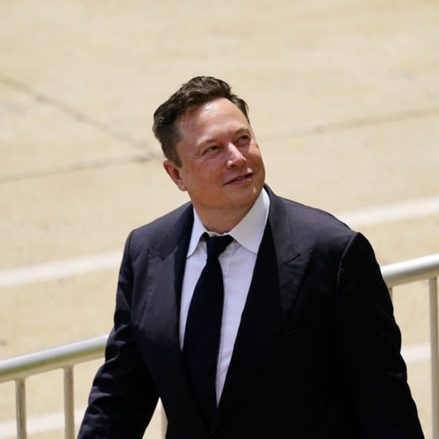 Elon Musk, Manchester United'ı satın alacak mı?