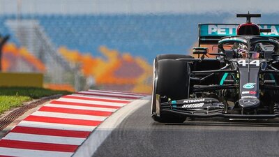 Lewis Hamilton kimdir?