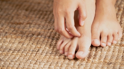 Ayak mantarı neden olur ve nasıl geçer?